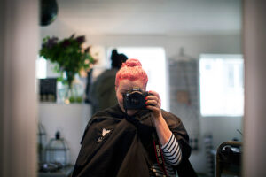Atelje 18, rosa hår